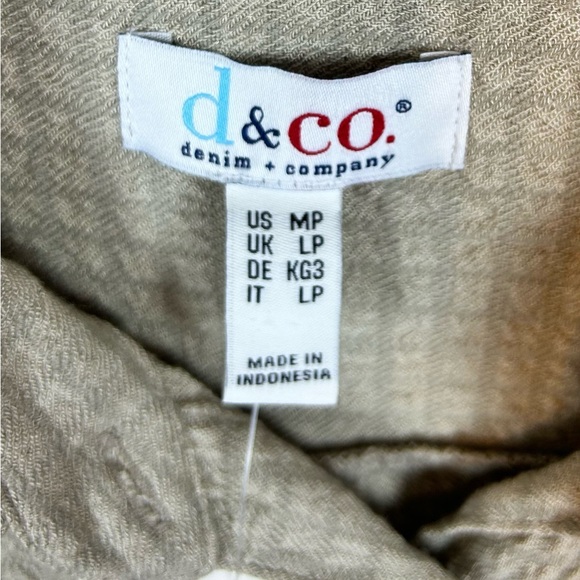 NWT Denim & Co. Textured Stretch Button Front Pocket Tunic Medium petite A468447 - Picture 5 of 9